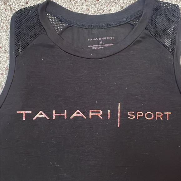 Tahari Sport‎ Woman’s Black Fishnet Cropped Sleeveless Shirt Size Medium - Picture 2 of 5